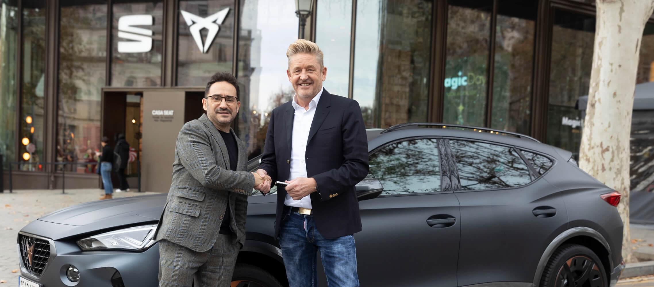 Wayne Griffiths, CEO of CUPRA, delivers a CUPRA Formentor e-HYBRID to Spanish film director and producer and new CUPRA global ambassador, Juan Antonio Bayona