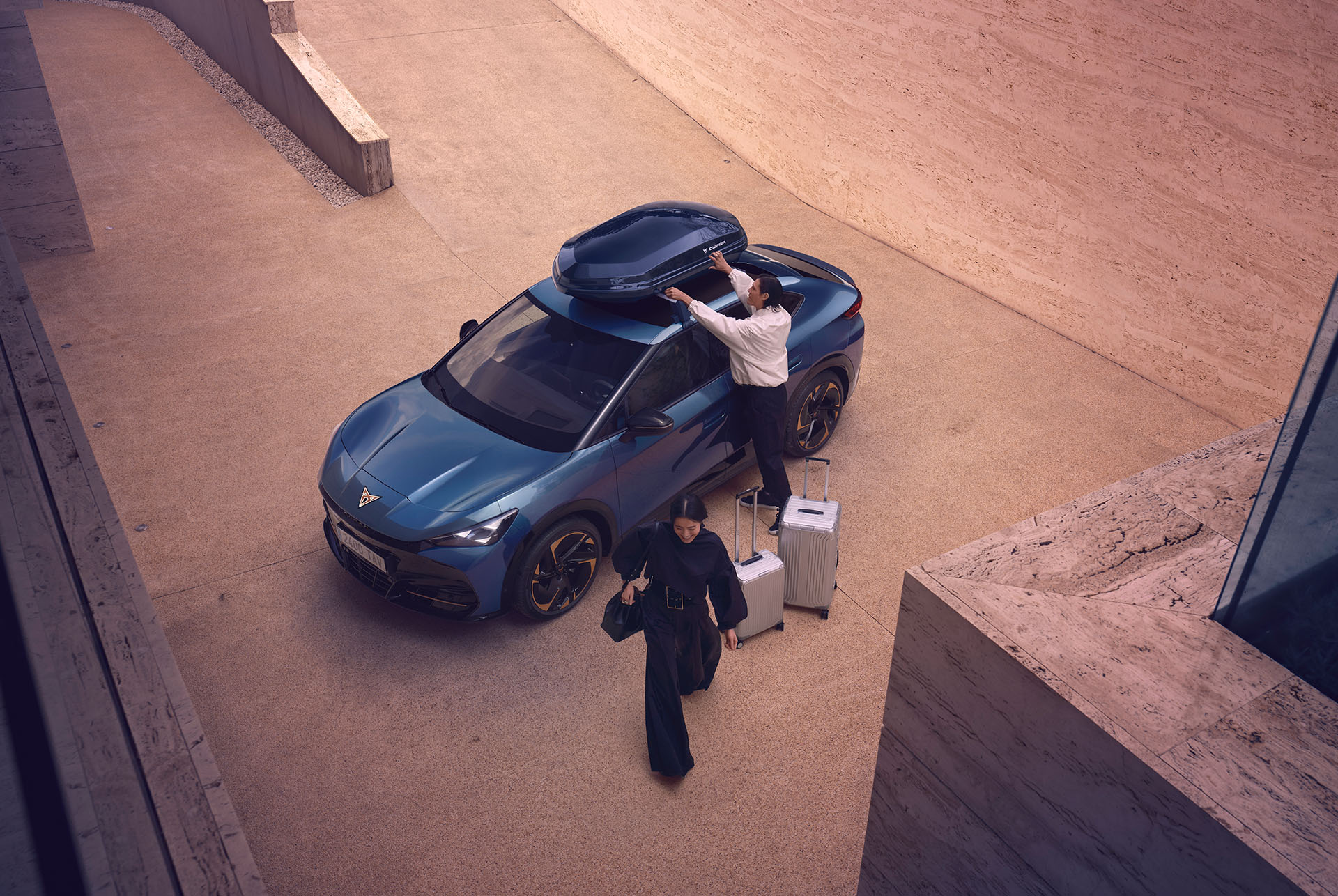 Aerial view of CUPRA Tavascan 2024 roof box accessory 